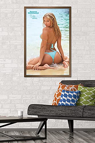 Trends International Sports Illustrated: Badpak Edition - Vital Sidorkina 17 Wall Poster, 56,8 cm x 86,4 cm, bronzen ingelijste versie - Image 2
